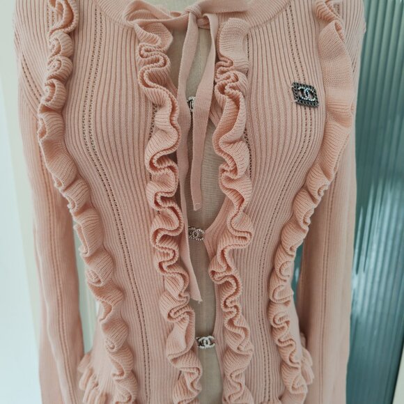 Chanel pink cardigan shirt - Picture 4 of 5